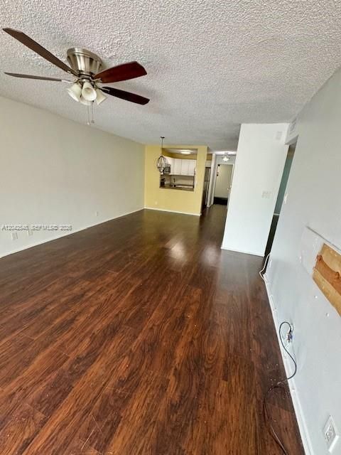 En Venta: $155,000 (2 camas, 2 baños, 950 Pies cuadrados)