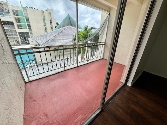 En Venta: $155,000 (2 camas, 2 baños, 950 Pies cuadrados)