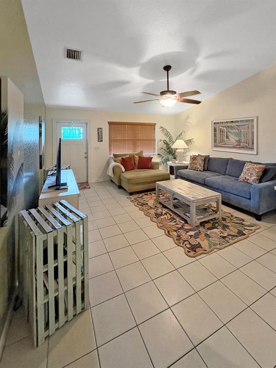 LivingroomIMG_0987