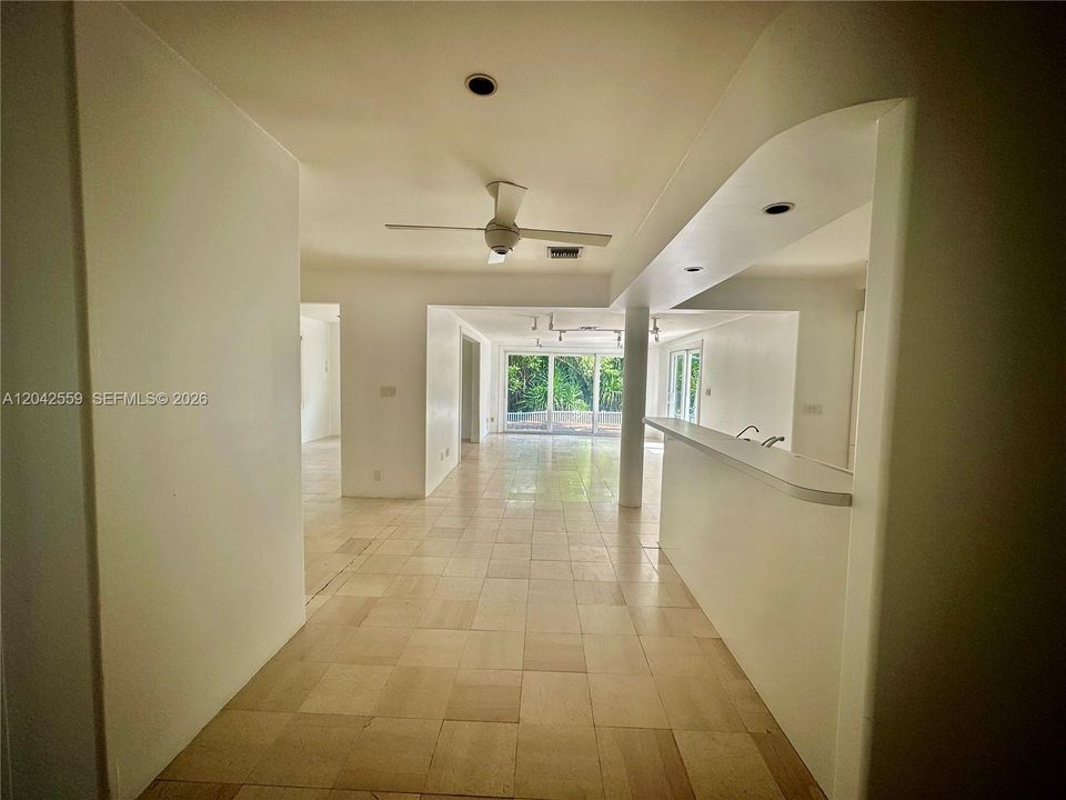 В аренду: $3,500 (2 спален, 2 ванн, 1458 Квадратных фут)