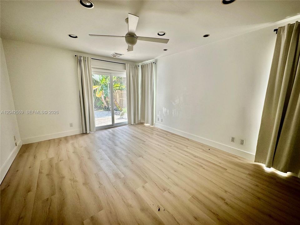 В аренду: $3,500 (2 спален, 2 ванн, 1458 Квадратных фут)