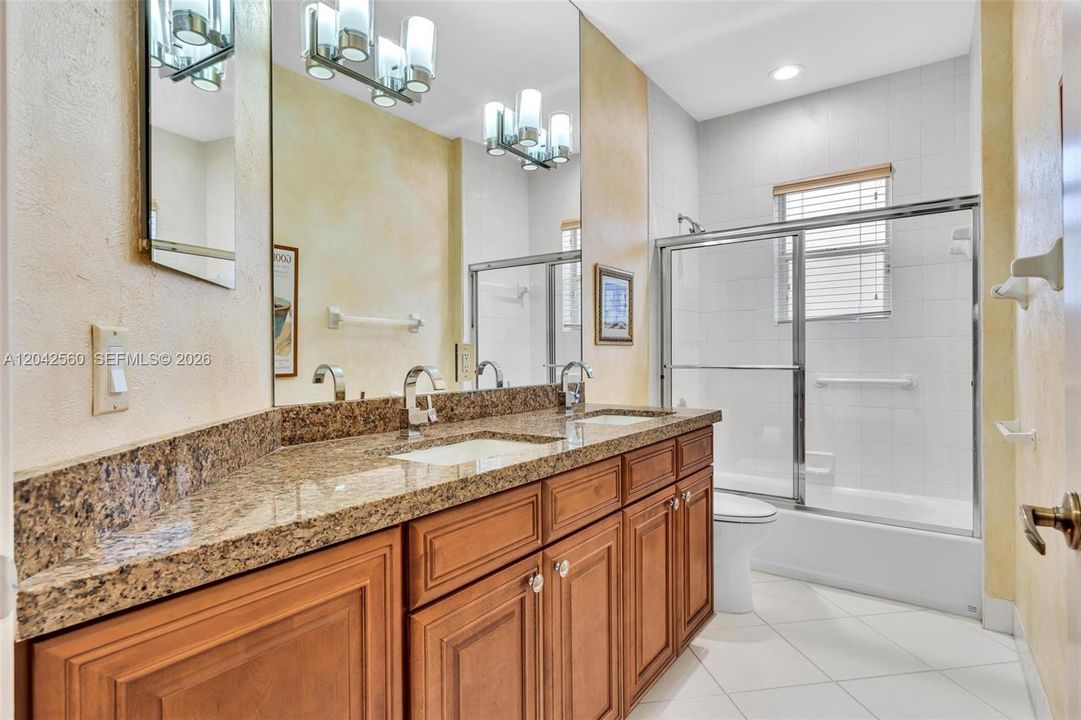 For Sale: $1,475,000 (4 beds, 3 baths, 2718 Square Feet)