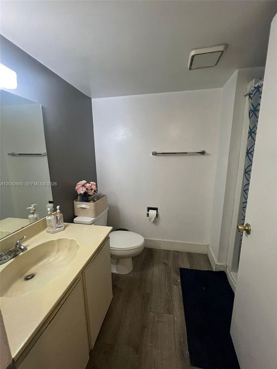 В аренду: $2,400 (2 спален, 2 ванн, 1000 Квадратных фут)