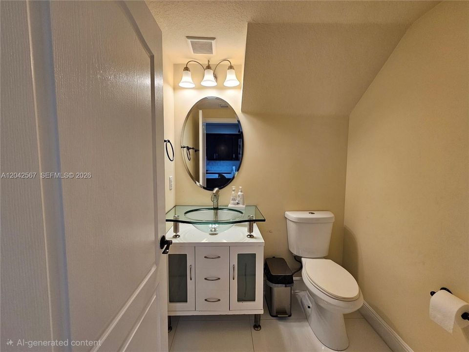 For Rent: $3,100 (4 beds, 2 baths, 1868 Square Feet)