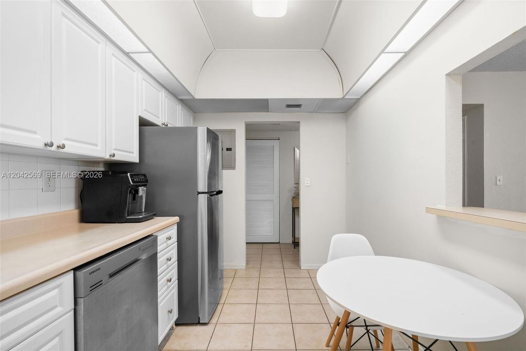En Venta: $385,000 (1 camas, 1 baños, 1005 Pies cuadrados)
