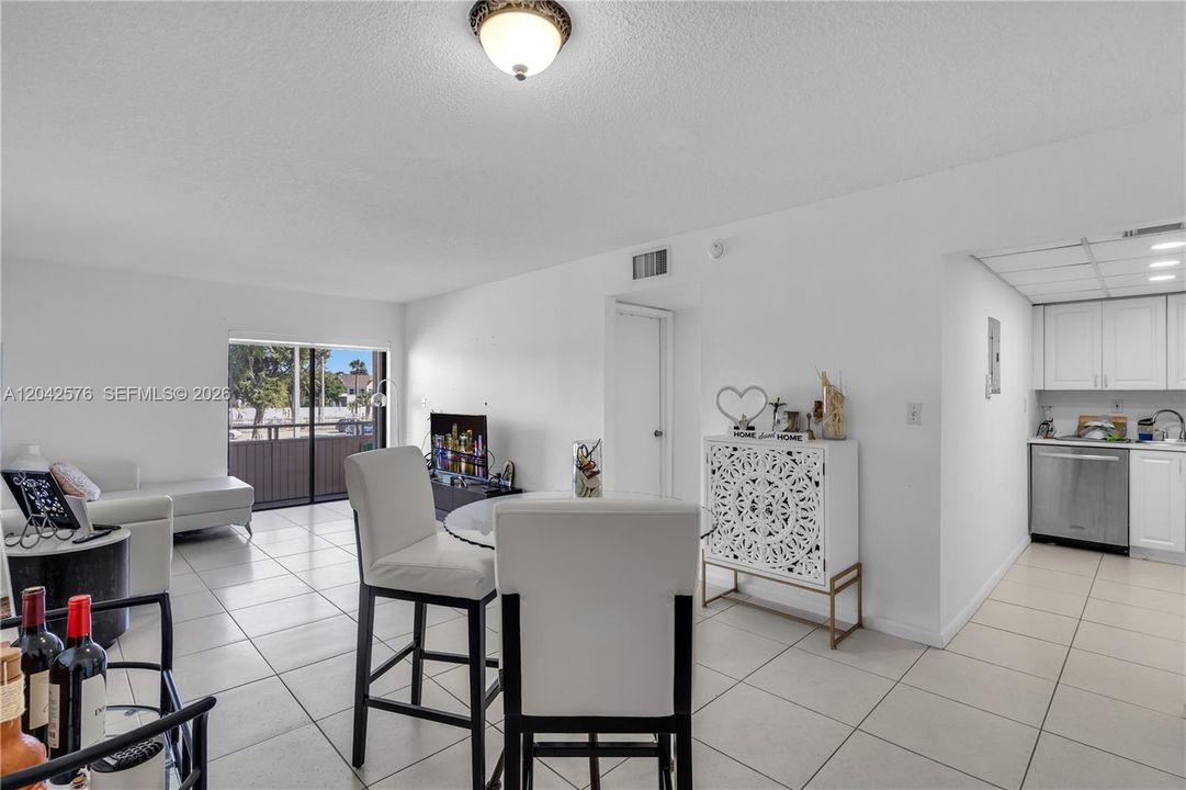 En Venta: $195,000 (1 camas, 1 baños, 660 Pies cuadrados)
