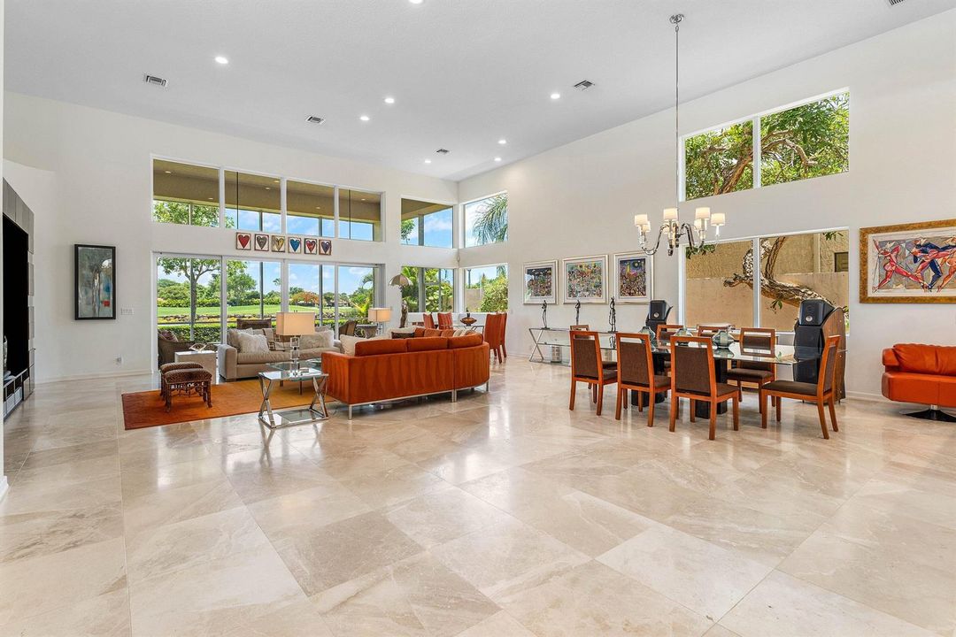 Living/dining area