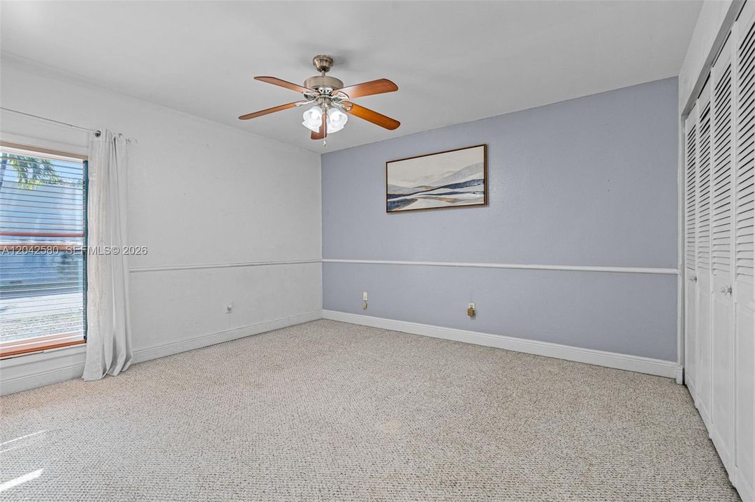 For Rent: $3,500 (3 beds, 2 baths, 1386 Square Feet)
