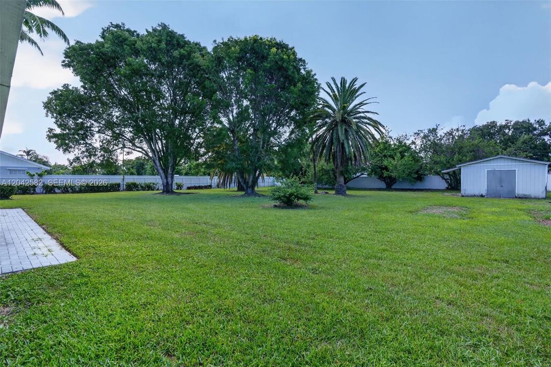 En Venta: $749,900 (3 camas, 2 baños, 2294 Pies cuadrados)