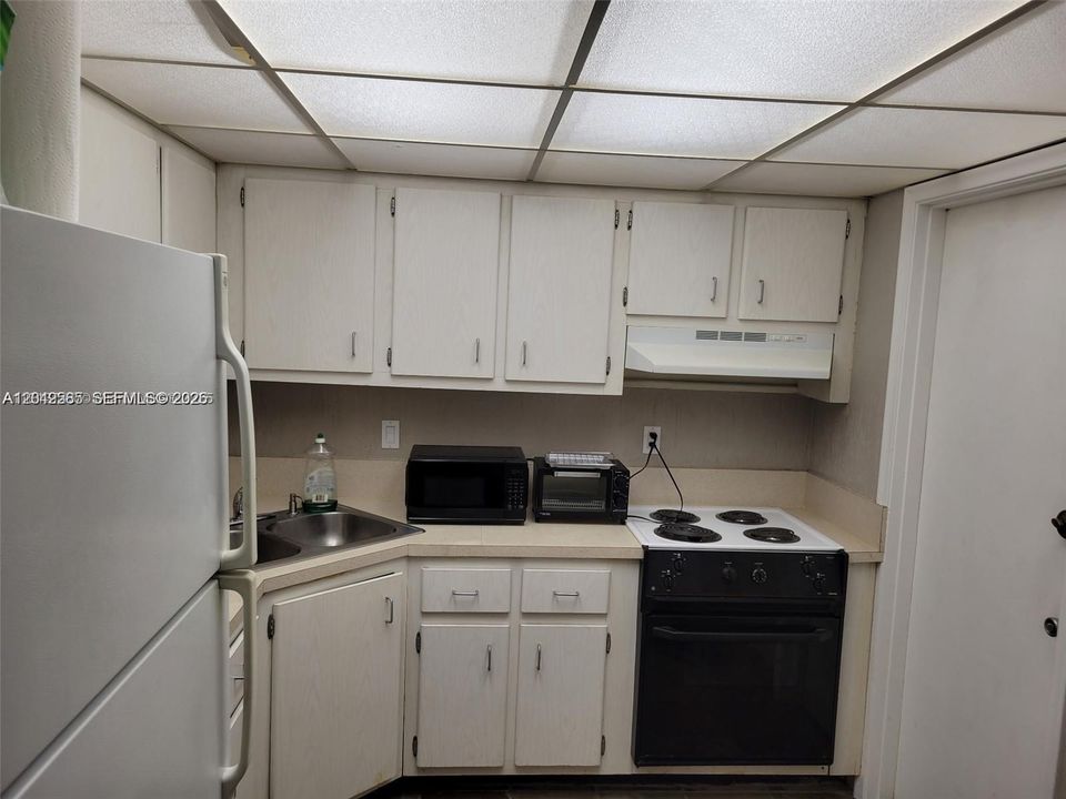 В аренду: $1,500 (1 спален, 1 ванн, 716 Квадратных фут)
