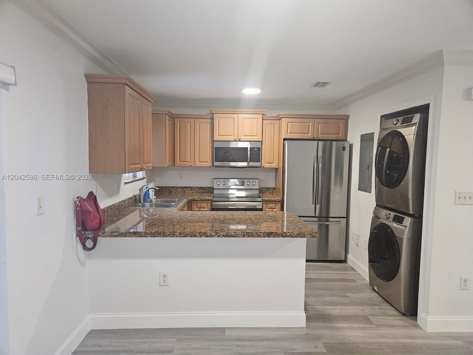 В аренду: $2,800 (3 спален, 2 ванн, 1280 Квадратных фут)