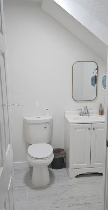 В аренду: $2,800 (3 спален, 2 ванн, 1280 Квадратных фут)