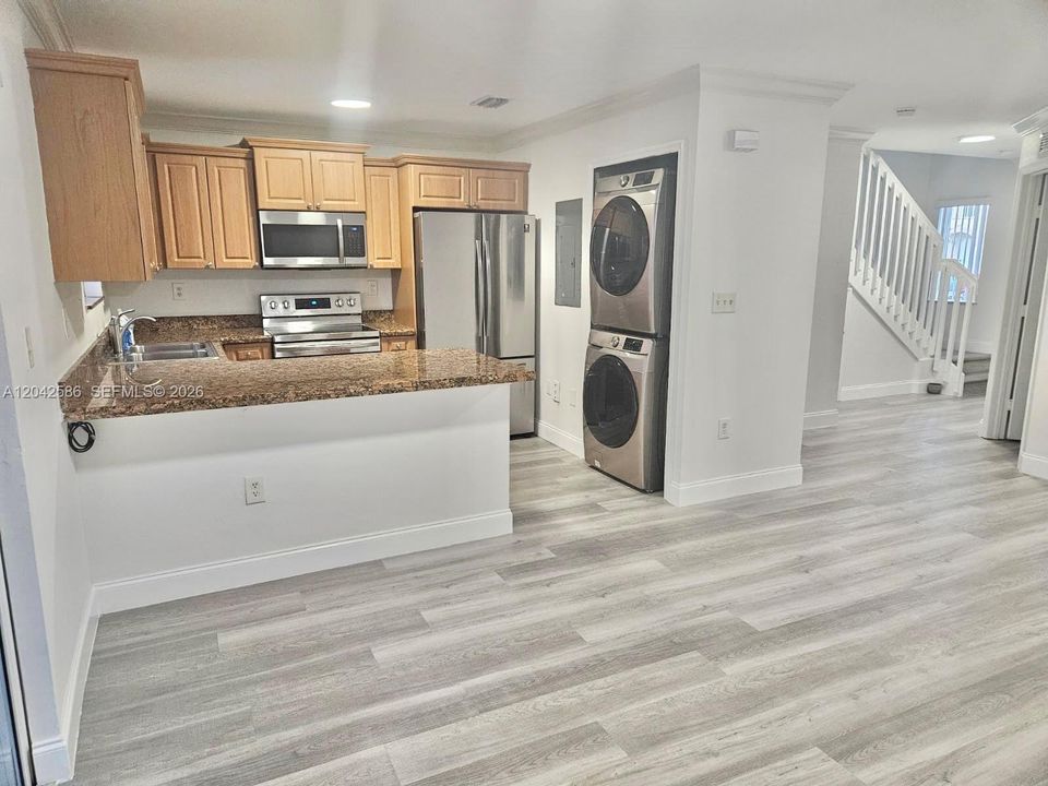 В аренду: $2,800 (3 спален, 2 ванн, 1280 Квадратных фут)