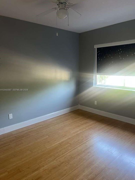 В аренду: $2,800 (2 спален, 2 ванн, 1313 Квадратных фут)