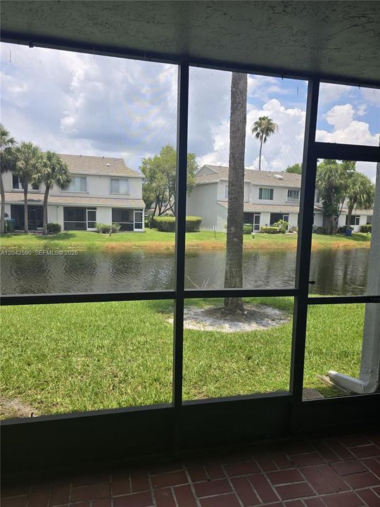 En Venta: $330,000 (2 camas, 2 baños, 1220 Pies cuadrados)