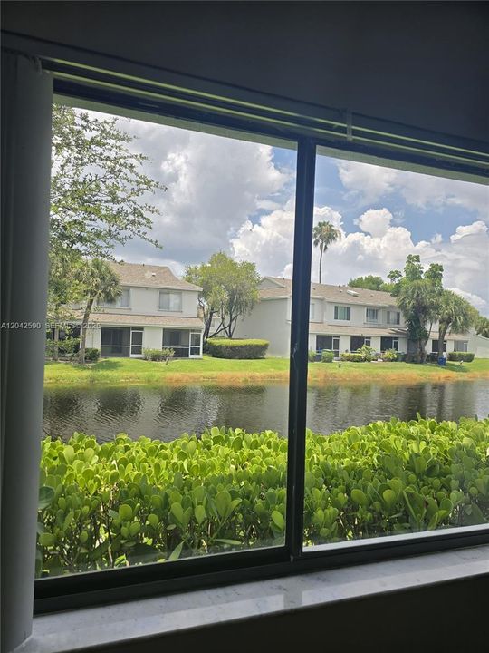 En Venta: $330,000 (2 camas, 2 baños, 1220 Pies cuadrados)