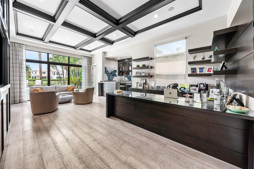 Club Room-Office-Bar