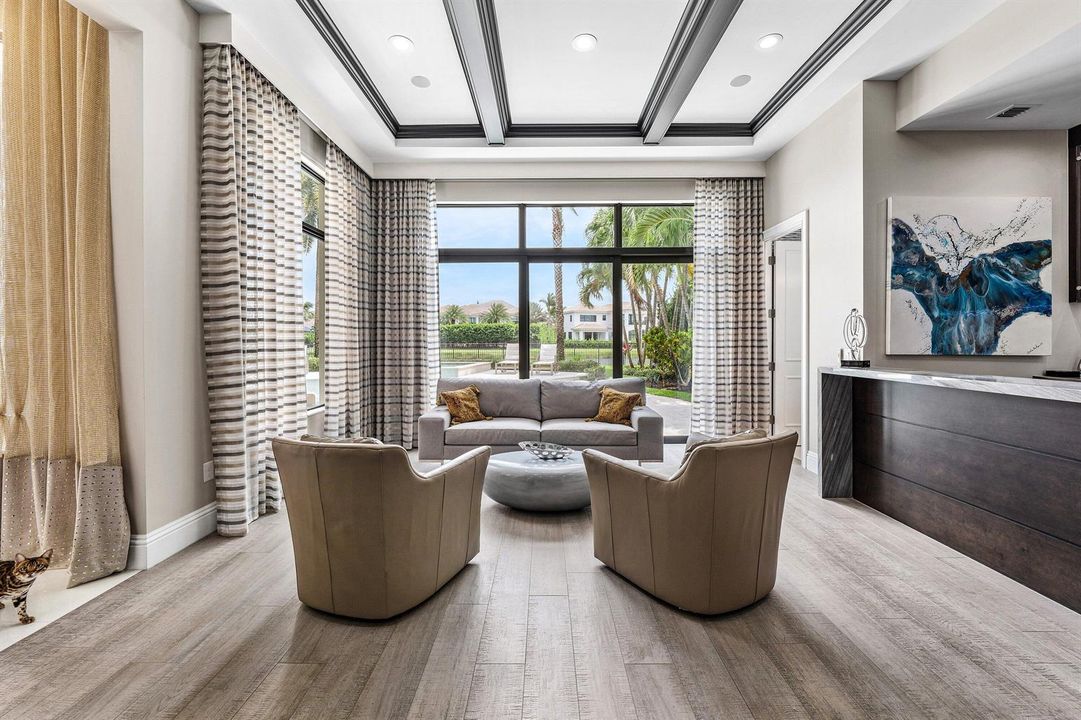 Club Room-Office-Bar