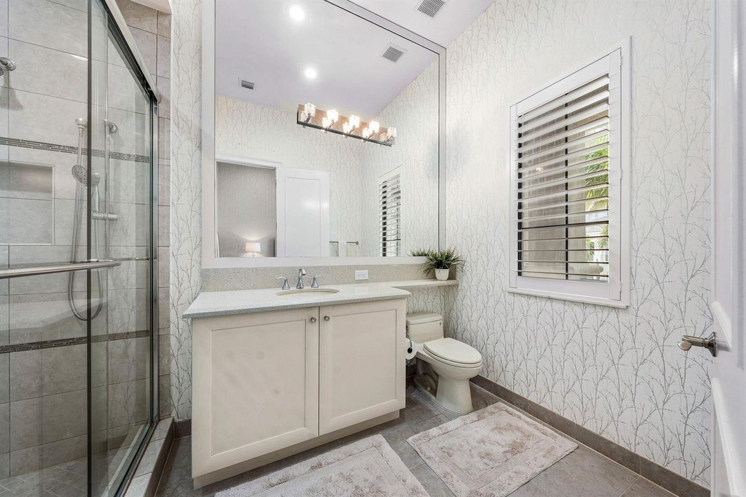 Guest Bathroom 2