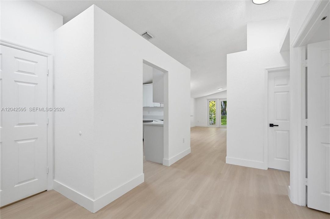 На продажу: $699,000 (3 спален, 2 ванн, 1416 Квадратных фут)