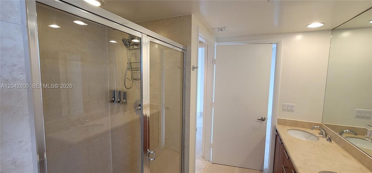 For Rent: $6,500 (3 beds, 2 baths, 1789 Square Feet)