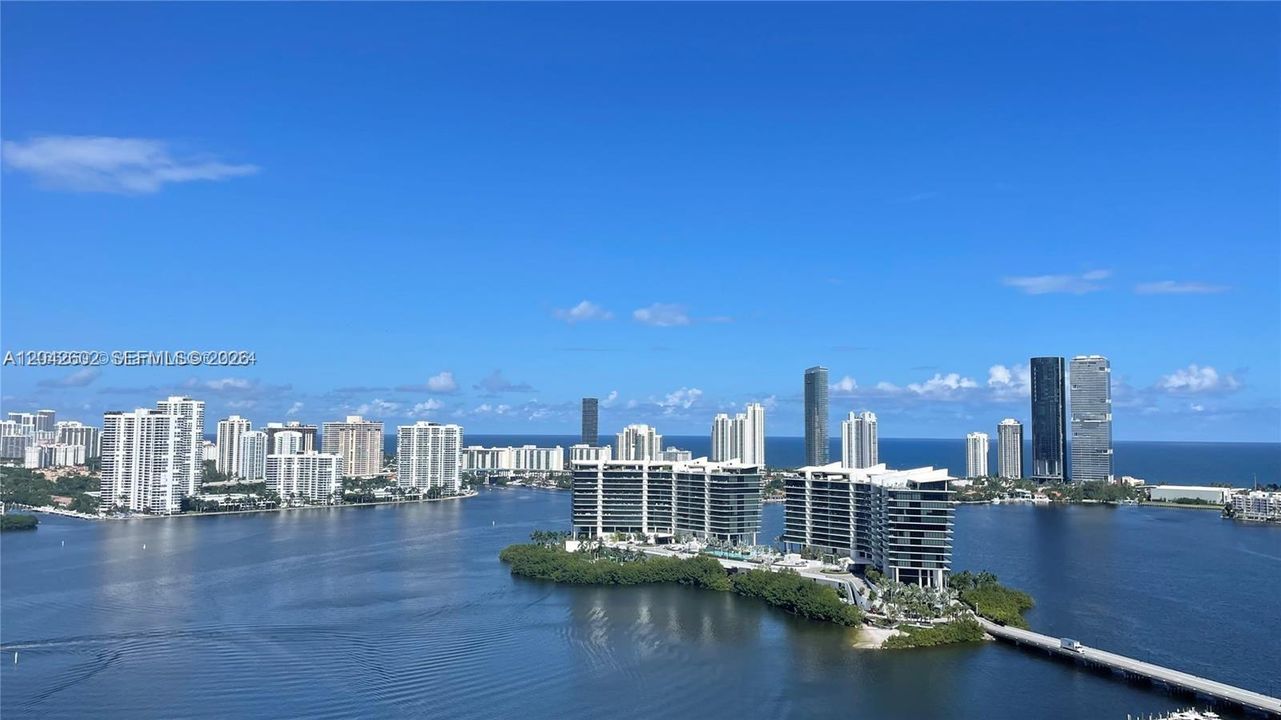 В аренду: $13,500 (2 спален, 2 ванн, 2730 Квадратных фут)