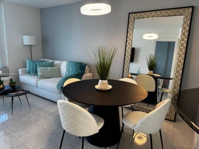 В аренду: $3,400 (1 спален, 1 ванн, 570 Квадратных фут)