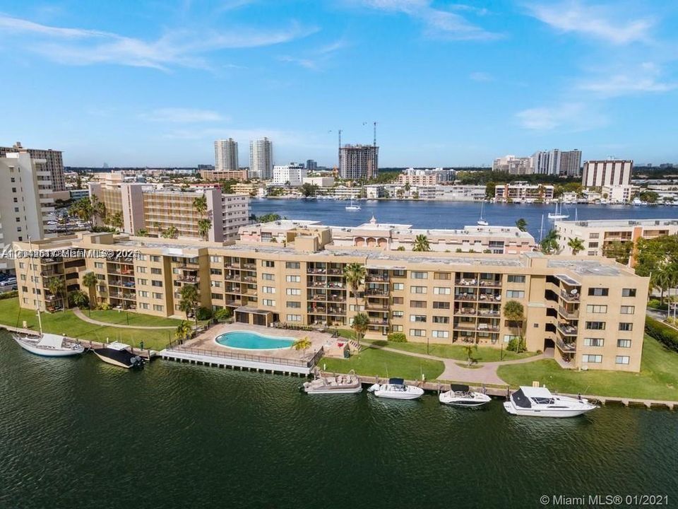 For Rent: $2,000 (1 beds, 1 baths, 0 Square Feet)