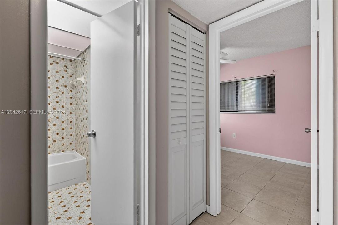 В аренду: $2,500 (3 спален, 2 ванн, 1040 Квадратных фут)