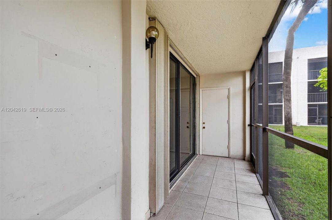 В аренду: $2,500 (3 спален, 2 ванн, 1040 Квадратных фут)