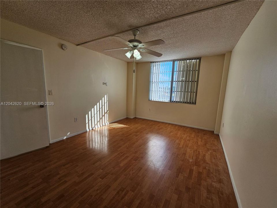 En Venta: $140,000 (1 camas, 1 baños, 840 Pies cuadrados)
