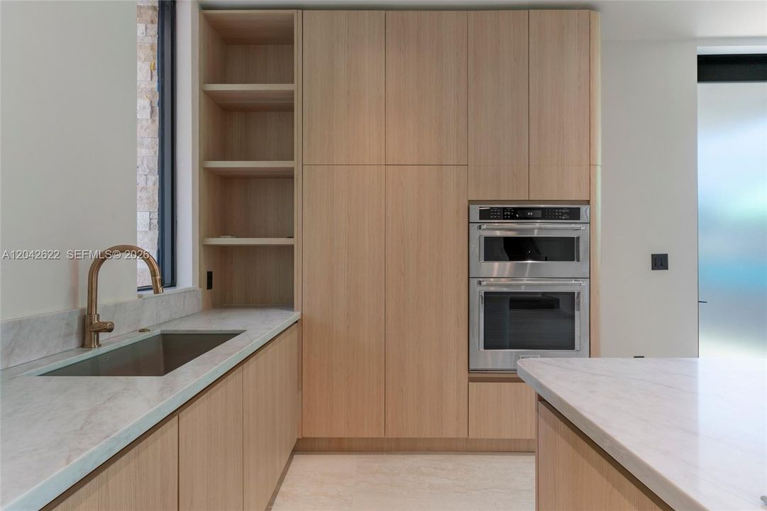 For Rent: $8,000 (4 beds, 4 baths, 2193 Square Feet)