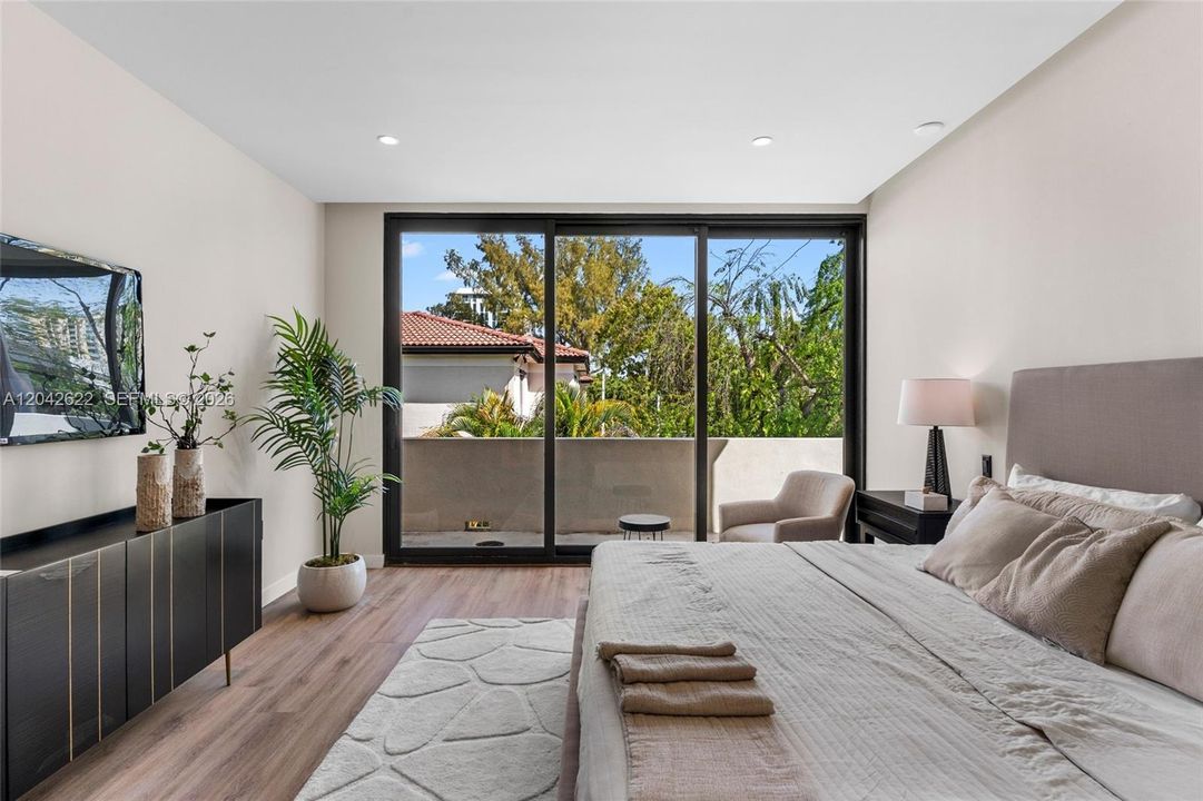 For Rent: $8,000 (4 beds, 4 baths, 2193 Square Feet)