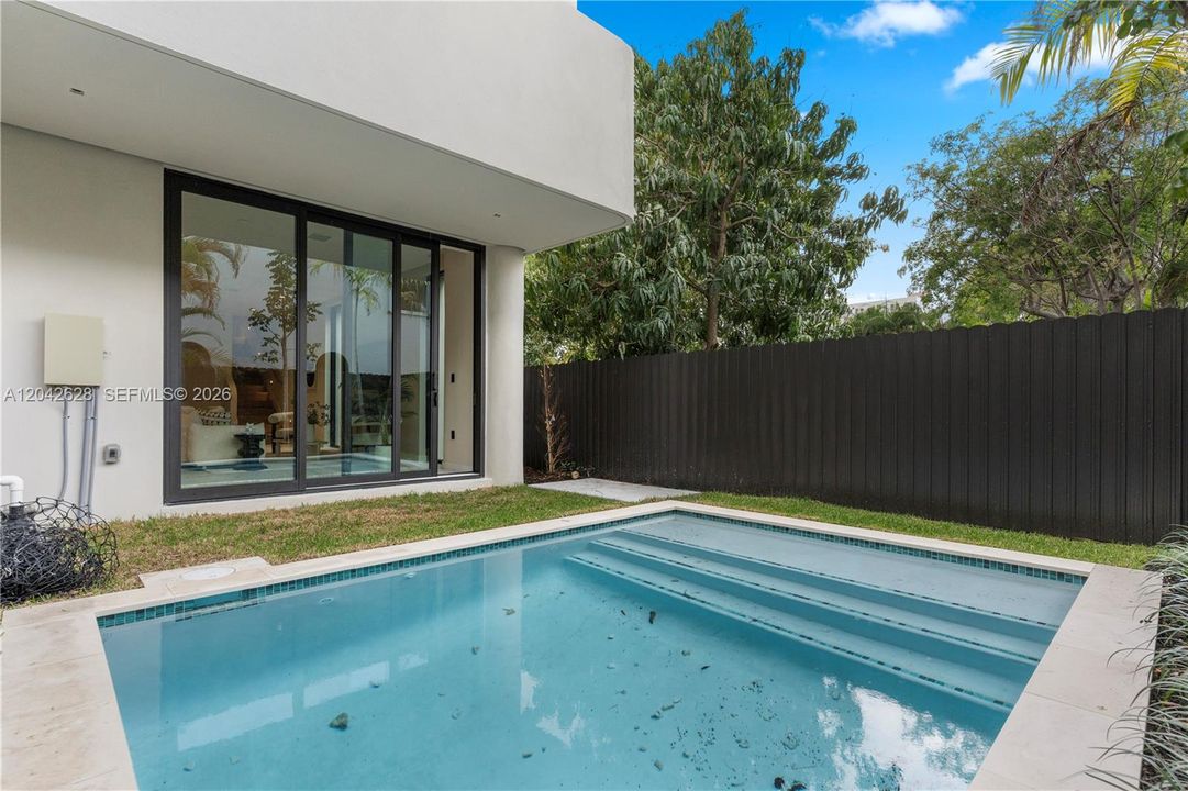 For Rent: $8,500 (3 beds, 4 baths, 2264 Square Feet)
