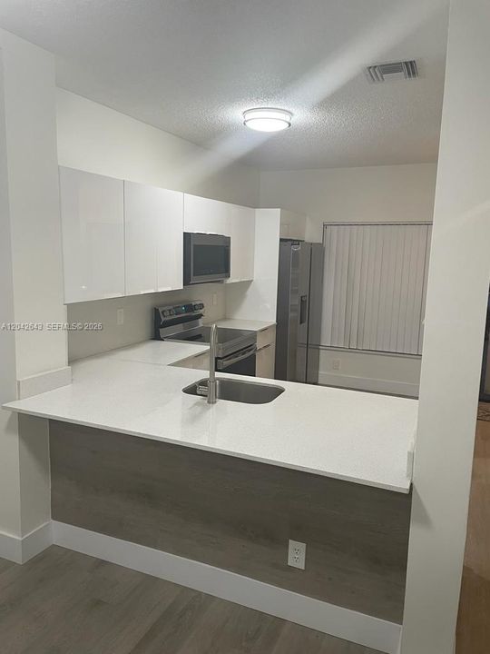 В аренду: $2,750 (2 спален, 2 ванн, 1120 Квадратных фут)