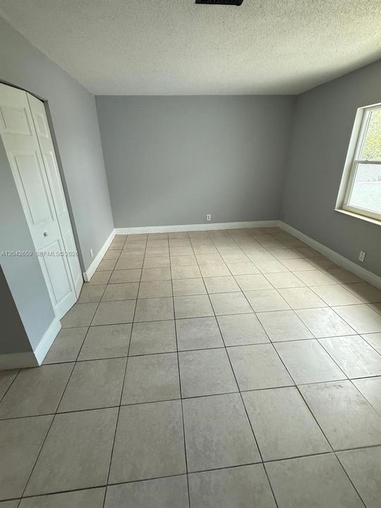 В аренду: $2,650 (3 спален, 2 ванн, 1706 Квадратных фут)