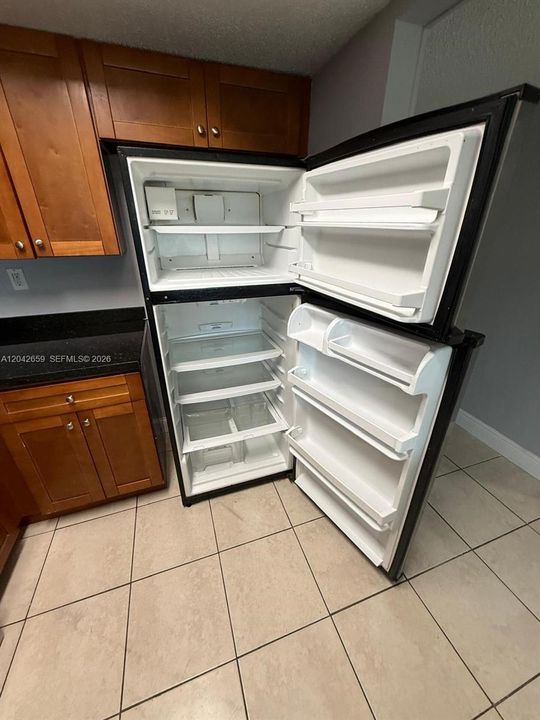 В аренду: $2,650 (3 спален, 2 ванн, 1706 Квадратных фут)