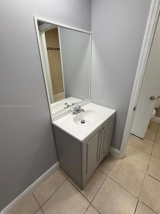 В аренду: $2,650 (3 спален, 2 ванн, 1706 Квадратных фут)