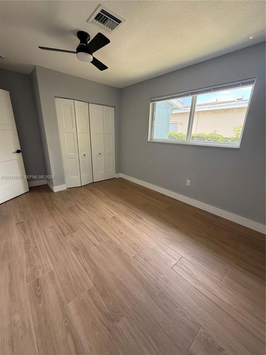 В аренду: $3,600 (3 спален, 2 ванн, 1720 Квадратных фут)
