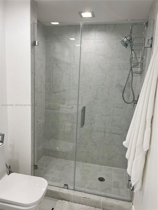В аренду: $5,750 (2 спален, 2 ванн, 1120 Квадратных фут)
