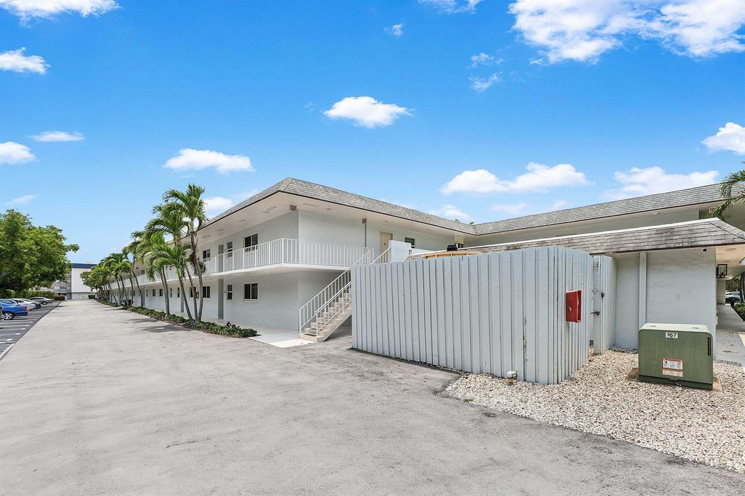002-207TropicIsleDrive-205-DelrayBeach-F