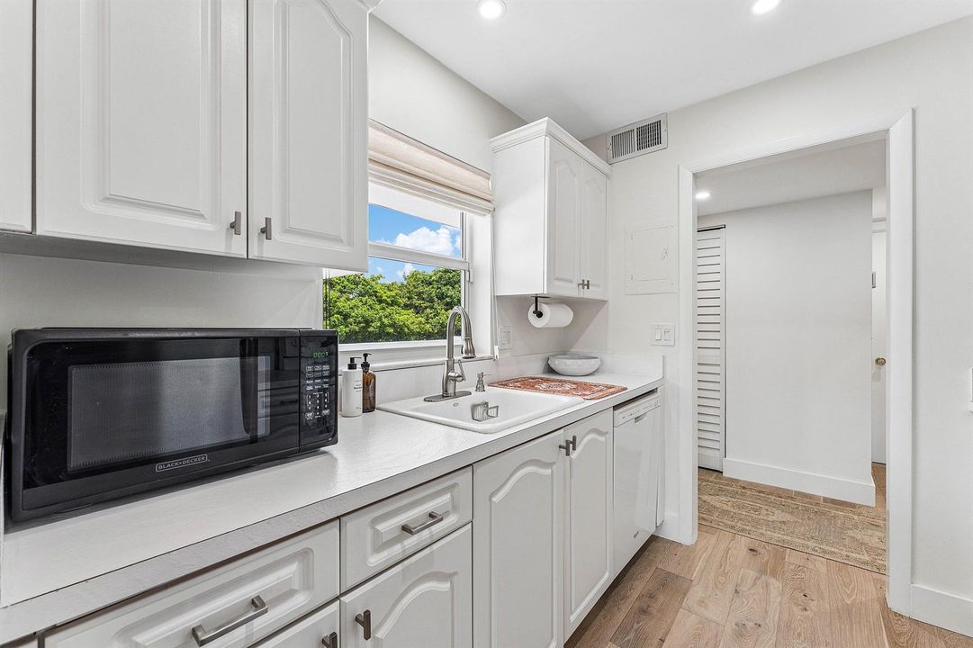 011-207TropicIsleDrive-205-DelrayBeach-F