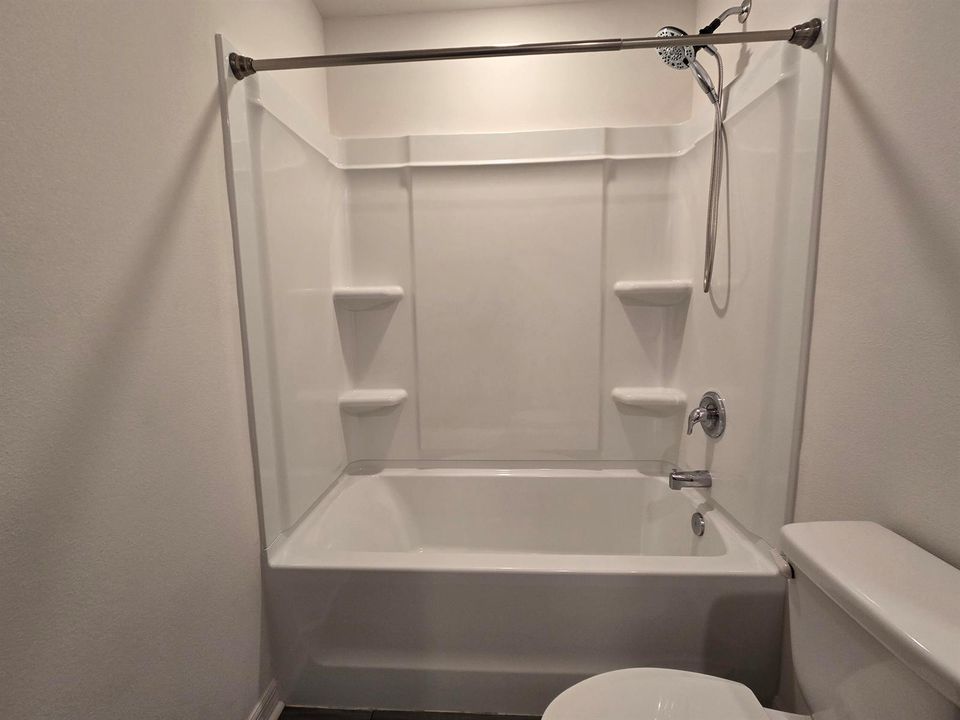 050-guestbath