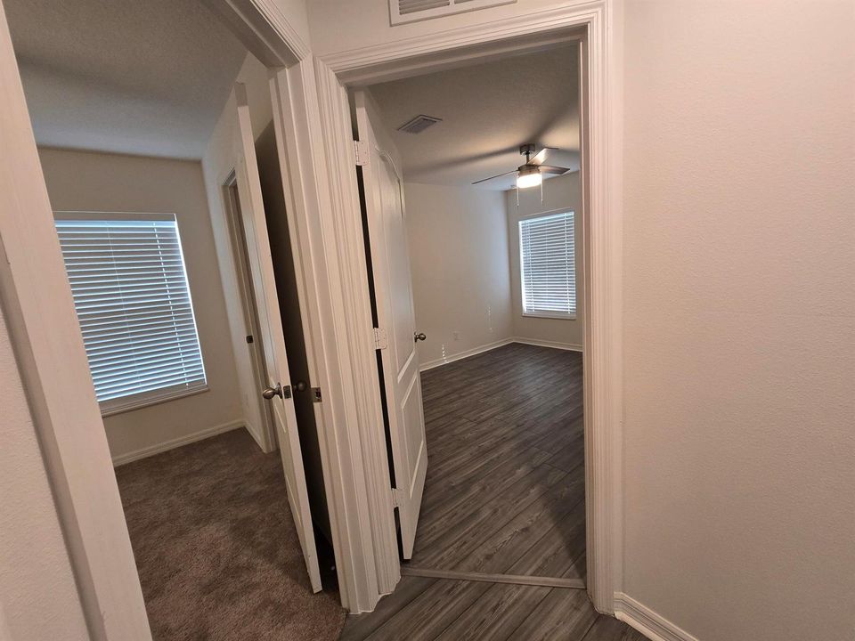 061-bed4