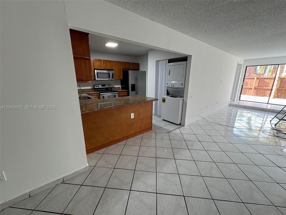 В аренду: $2,950 (2 спален, 2 ванн, 1470 Квадратных фут)