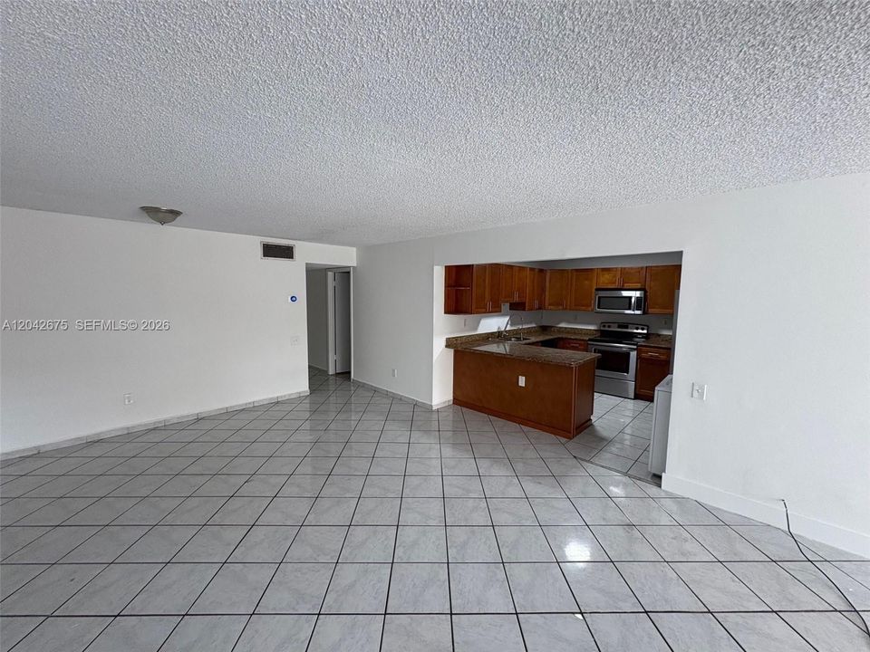 В аренду: $2,950 (2 спален, 2 ванн, 1470 Квадратных фут)
