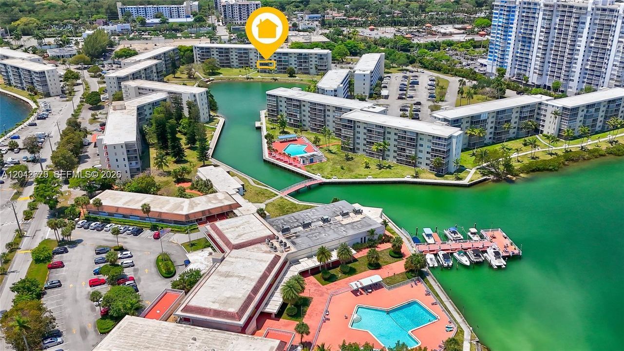 На продажу: $169,000 (1 спален, 1 ванн, 768 Квадратных фут)