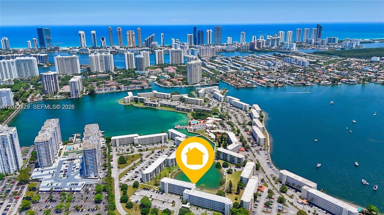 На продажу: $169,000 (1 спален, 1 ванн, 768 Квадратных фут)