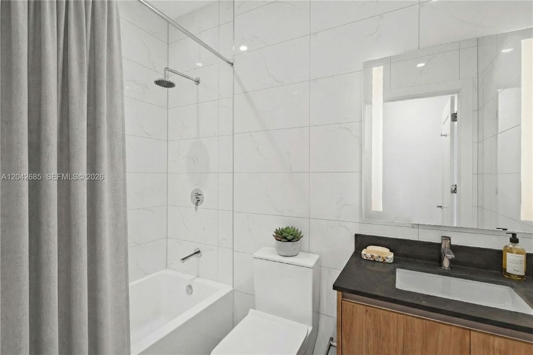 For Rent: $3,877 (2 beds, 2 baths, 590367 Square Feet)