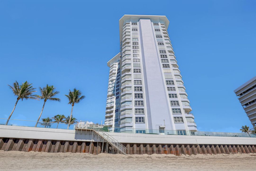 5200 N Ocean (18)e